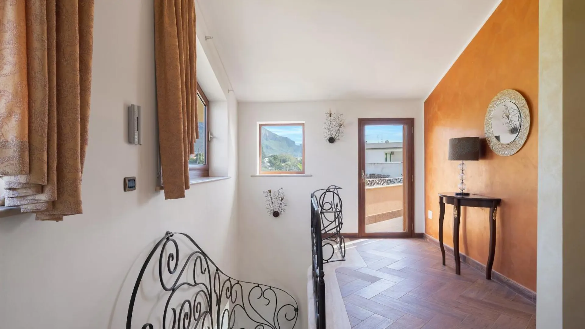 Panoramica Villa Con Piscina Sul Mare Cinisi
