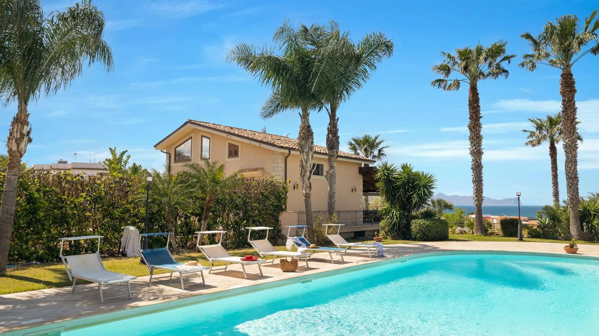 Panoramica Villa Con Piscina Sul Mare Cinisi